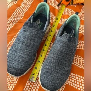 Skechers Air Cooled Memory Foam Shoes - Size 10